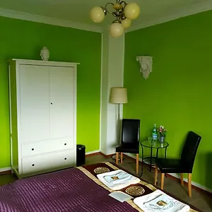 Stayincologne Bed & Breakfast